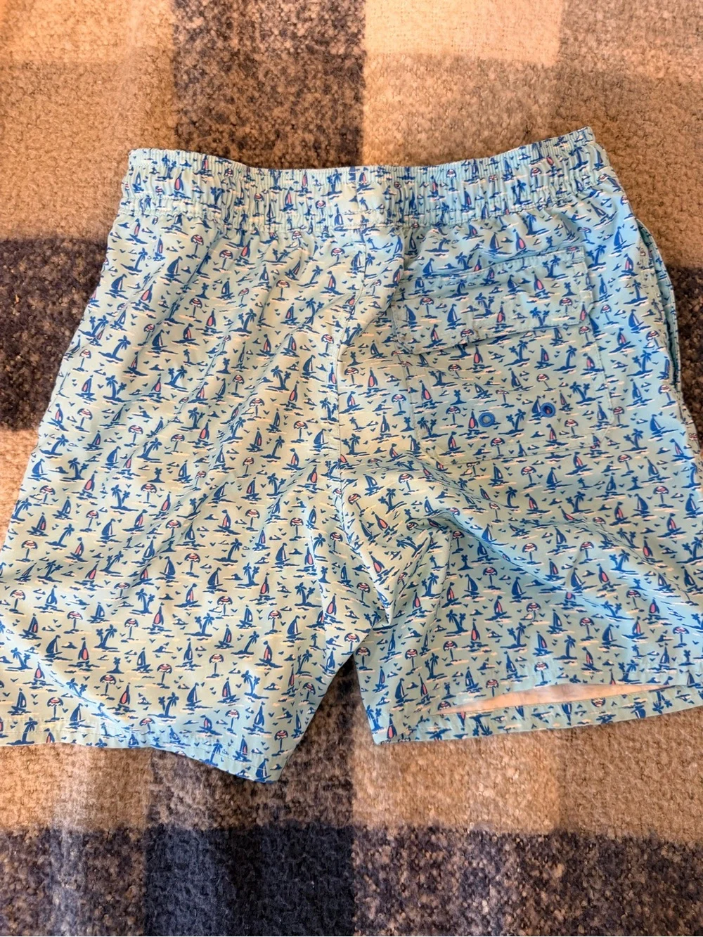 Vineyard Vines Boys Swim Trunks VGUC Blue Coastal Print